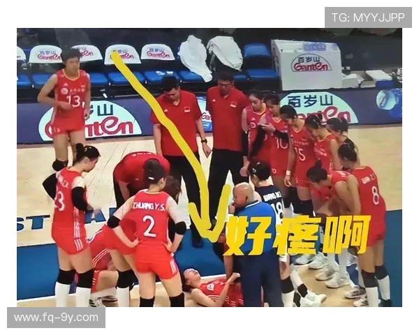 当足球以迅雷不及掩耳之势飞来砸向脸庞瞬间全场屏住呼吸