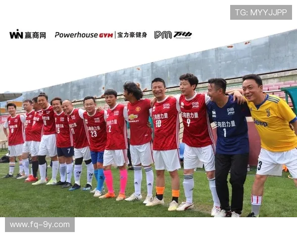 赵本山加盟辽宁足球队引发热议 力促足球事业发展再攀新高峰